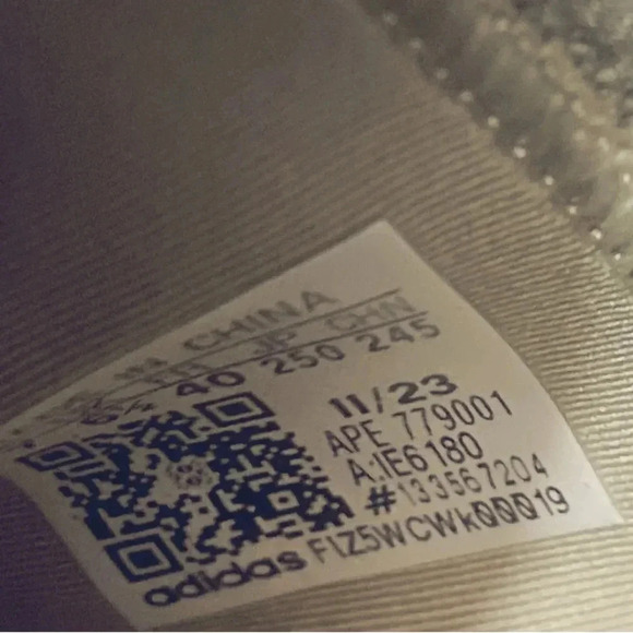 NWT  Adidas x Fear Of God Athletics Basketball streetwear trendy sneakers M7/W9 - Picture 8 of 10